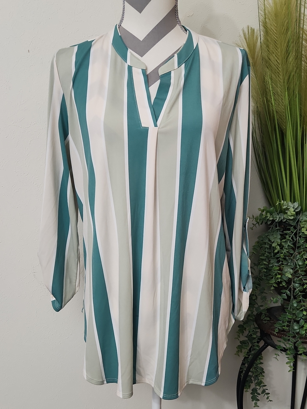 Cato Vertical Stripe Teal and White V-Notch Tunic Blouse
